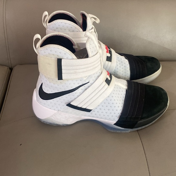 lebron soldier 10 size 12